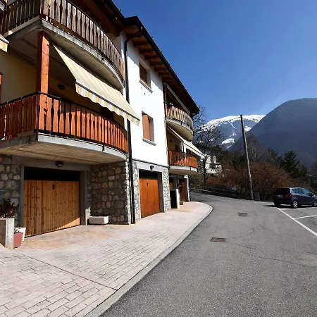 Charming Apartment In Zone With Balcony * Zone